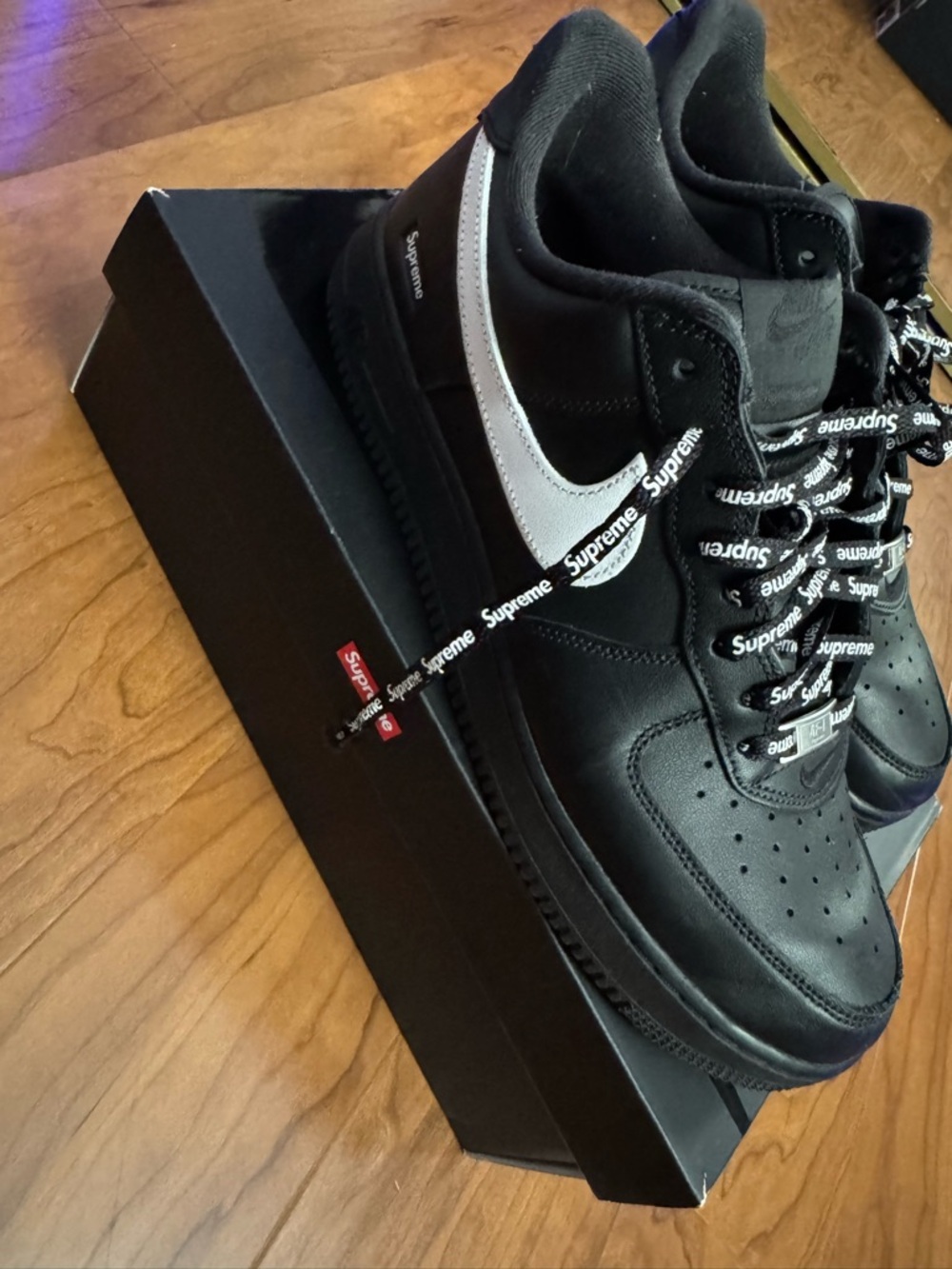 Supreme Black Sneakers AF1 with White Swoosh - Picture 3 of 9